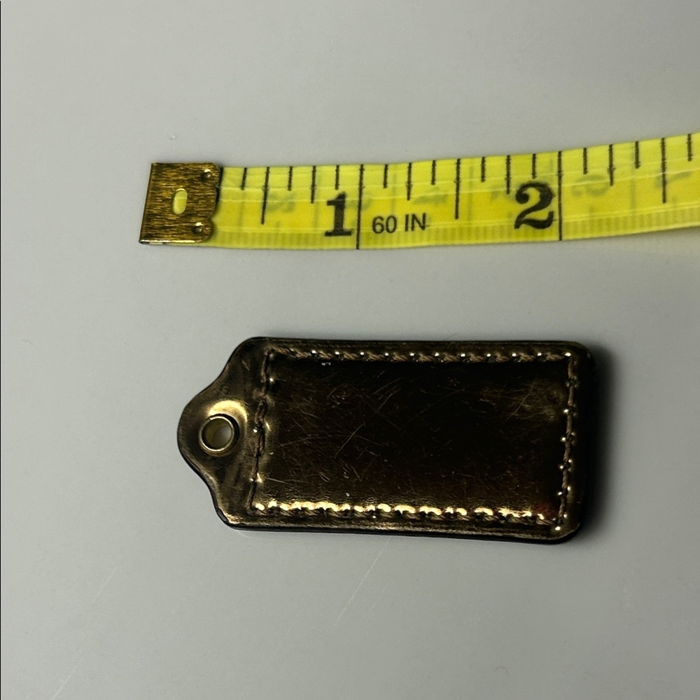 Coach Metallic Gold Hang tag or key holder - Picture 2 of 3